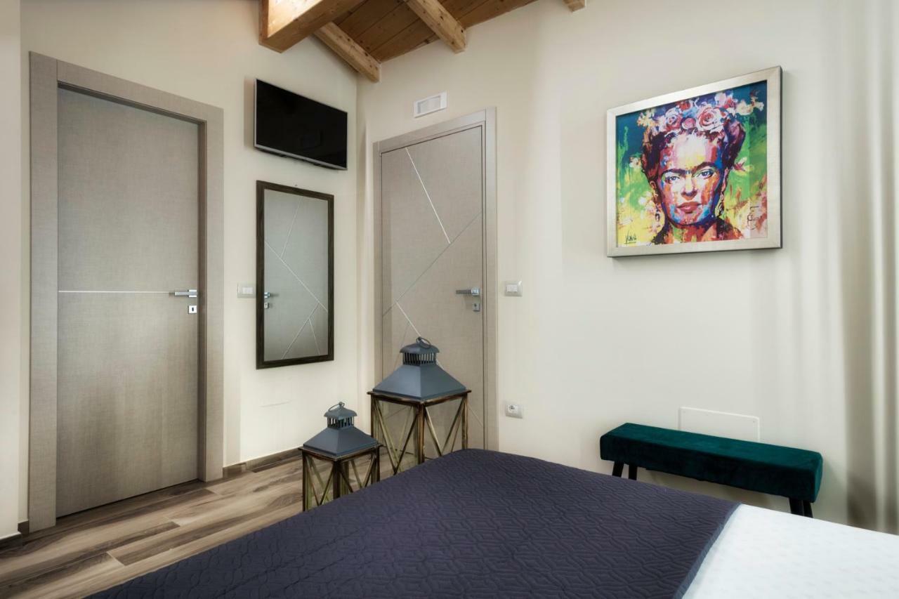 Palazzo Eugenia Suites Vasto Exterior photo